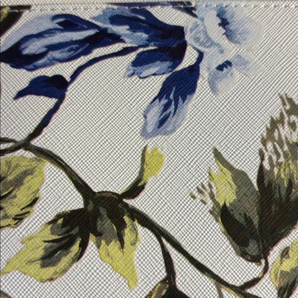 White House Black Market Hydrangeas Floral Print purple and blue flowers - Picture 6 of 7